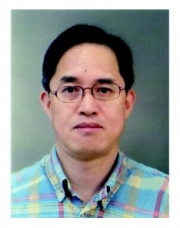 Kim Hyoung-joong, Chief Editorial Writer and Head of Korea University's Cryptocurrency Research Center
