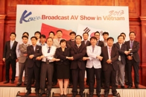 Korean Broadcast Equipment Makers Eye Vietnam’s Digital Switchover