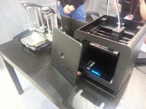 '한국전자전' 책상위의 3D 프린터, ‘OCP ALMOND’