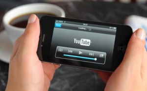 Koreans highest in viewing YouTube via smartphone