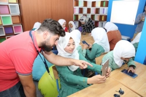 삼성전자, 시리아 난민촌에 ‘스마트 스쿨’ 오픈