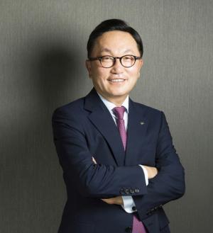 Mirae Asset Chairman Park Hyun-joo donates dividends for ninth consecutive year
