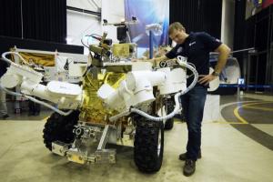 Robots in the Netherlands and engineers in Germany controlling a rover in Canada