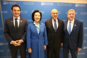 SMEs Minister Park Young-sun sets the stage in the OECD to lead SMEs' policies