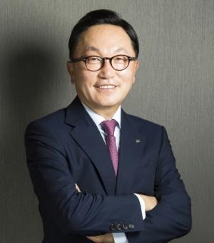 Mirae Asset Chairman Park Hyun-joo's 10-year dividend donation totals 25 billion won